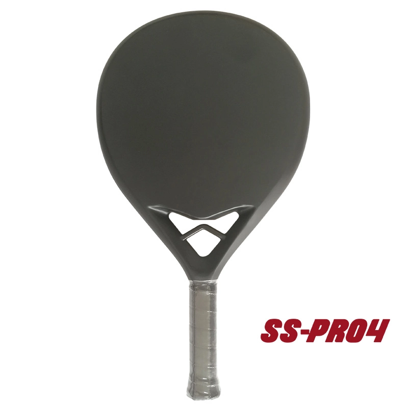 What is the difference between a carbon fiber padel racket with smart bridge and an ordinary padel racket?